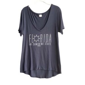 O’Neill Short Sleeve Graphic Tee Long Line V-neck Gray Pink Green Size M